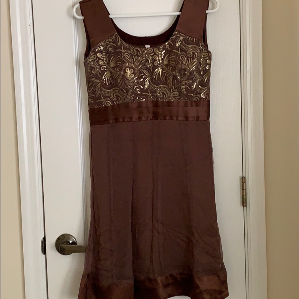 Brown Indian, Pakistani outfit, salwar kameez